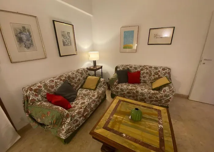 Desy Vatican House Apartment Rom