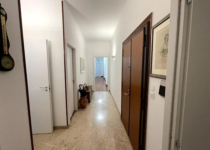Desy Vatican House Apartment