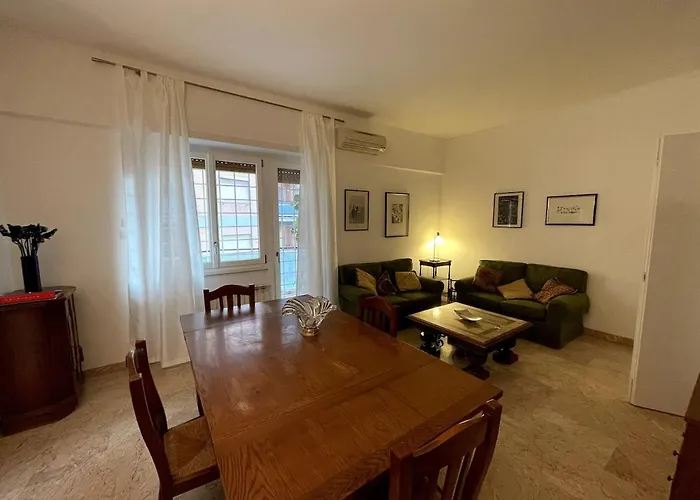 Apartment Desy Vatican House
